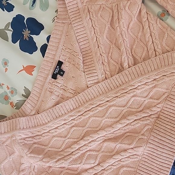 Super Cute Spring Outfit! - Picture 3 of 3